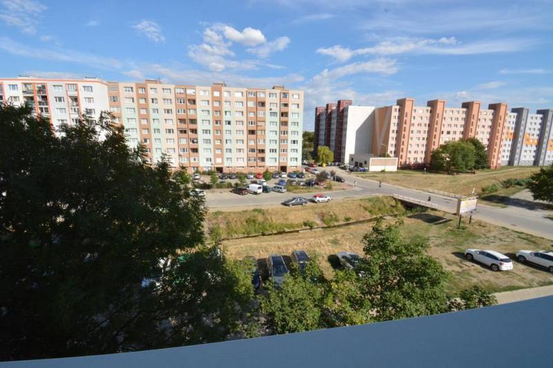 Appartamento con 3 stanze, Novomeského, Subaffitto, Pezinok, Slovakia