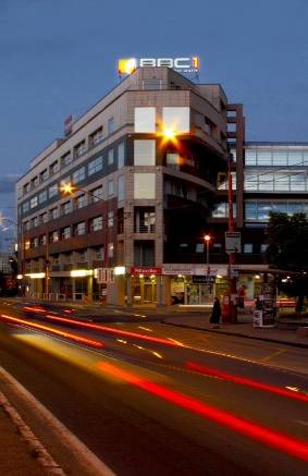 Moderni uffici in affitto in un nuovo edificio nel centro allargato