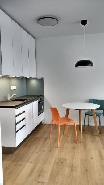 Affitto Appartamento con 2 stanze, Appartamento con 2 stanze, Sliačska