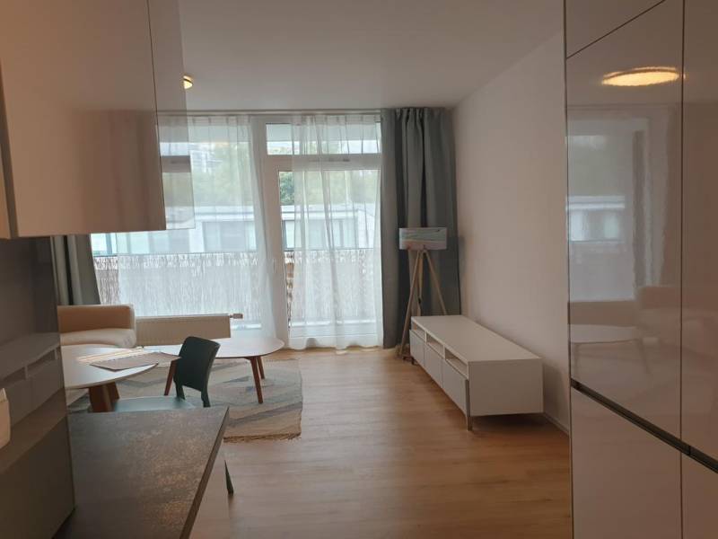 Affitto Appartamento con 2 stanze, Appartamento con 2 stanze, Sliačska