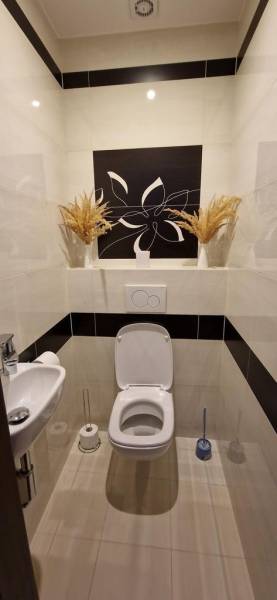 Vendita Appartamento con 4 stanze, Appartamento con 4 stanze, Pekníkov