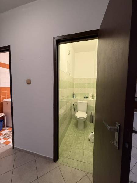 Affitto Appartamento con 3 stanze, Appartamento con 3 stanze, Rovniank