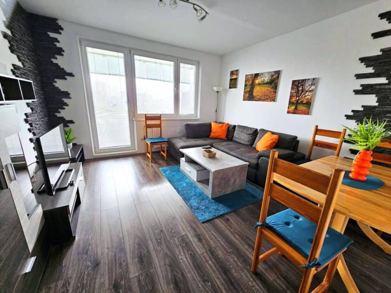 Affitto Appartamento con 3 stanze, Appartamento con 3 stanze, Rovniank