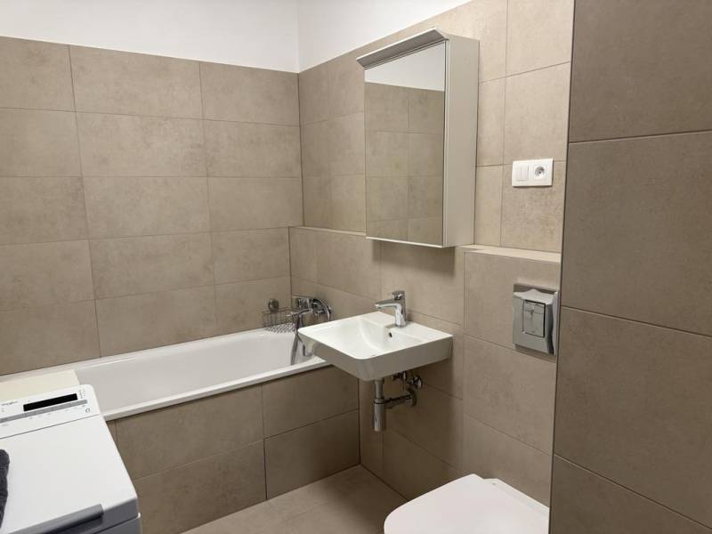 Affitto Appartamento con 2 stanze, Appartamento con 2 stanze, Trnava, 