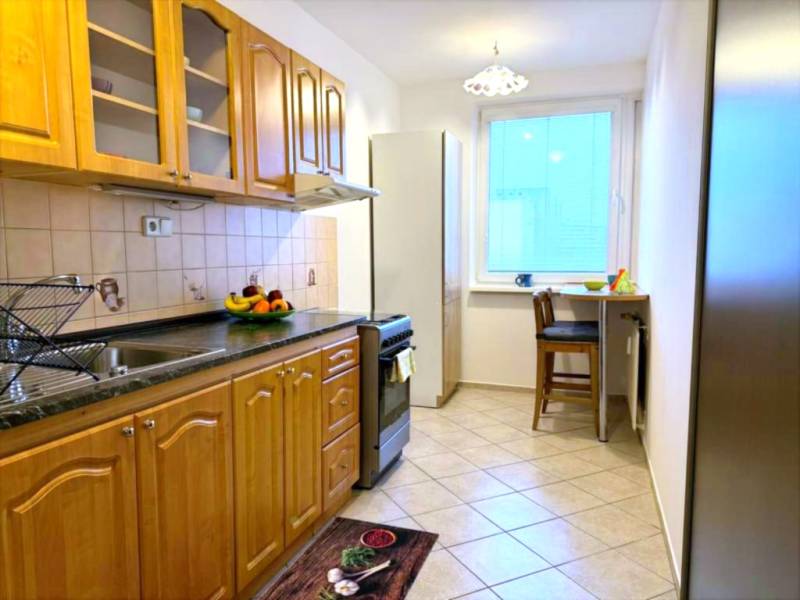 Affitto Appartamento con 3 stanze, Appartamento con 3 stanze, Rovniank