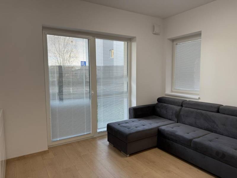Affitto Appartamento con 2 stanze, Appartamento con 2 stanze, Trnava, 
