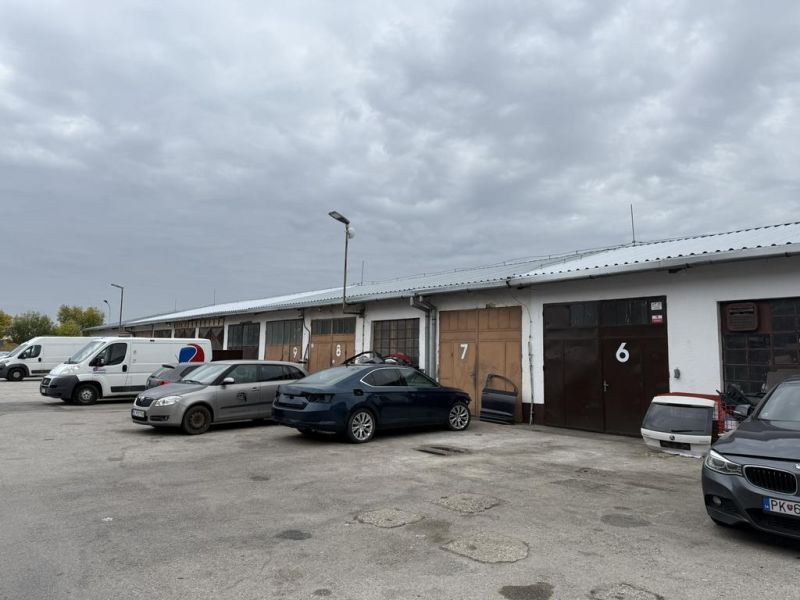 Affitto Magazzini e capannoni, Magazzini e capannoni, Šenkvická cesta,